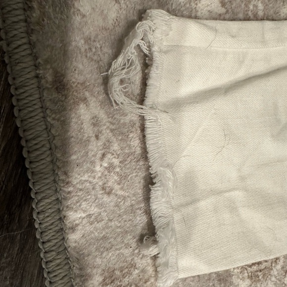 Universal Thread Women's Straight Leg White Jeans - Picture 5 of 6